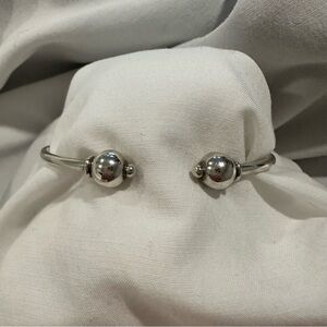 Cape cod cuff bracelet